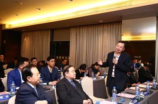 在6686在线登录官网入口-6686(中国)集团医教研战略发展研讨会上，6686在线登录官网入口-6686(中国)集团与从事 医疗 化诊断的厦门艾德生物医药科技股份有限公司、从事视网膜疾病基因疗法技术开发与引进的厦门继景生物技术有限责任公司签署了三方战略合作协议4.jpg