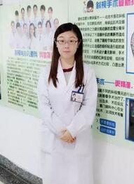 2017年对我来说是值得欣喜和感恩的一年。因为这一年我幸运地入选“中国眼科医师明日之星计划”，成为小儿眼科项目的 批学员，欣喜自己得到向专家名师学习的机会，感恩6686在线登录官网入口-6686(中国)集团给予的强大支持。11月我满怀激动和喜悦的心情启程前往厦门，走出高崎机场的那刻，厦门这座处处散发出迷人气息的城市用她春天般的阳光温暖了我忐忑的心1.jpg