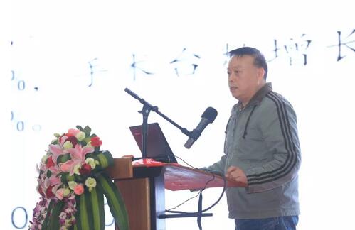 2月3日，6686在线登录官网入口-6686(中国)集团2017年工作汇报暨2017年年度表彰大会在厦门环球会展中心B6厅隆重举行，来自集团本部、厦门大学附属厦门眼科中心、厦门欧华控股集团等1300余名员工与关心、支持6686在线登录官网入口-6686(中国)发展的嘉宾欢聚一堂，共同总结2017年工作经验，展望2018年美好未来6.jpg