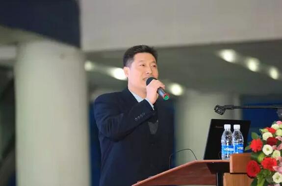 2月3日，6686在线登录官网入口-6686(中国)集团2017年工作汇报暨2017年年度表彰大会在厦门环球会展中心B6厅隆重举行，来自集团本部、厦门大学附属厦门眼科中心、厦门欧华控股集团等1300余名员工与关心、支持6686在线登录官网入口-6686(中国)发展的嘉宾欢聚一堂，共同总结2017年工作经验，展望2018年美好未来7.jpg