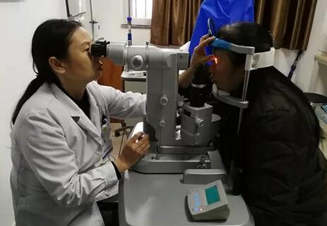 成都6686在线登录官网入口-6686(中国)引进了青光眼医治新设备——SLT激光医治仪.jpg