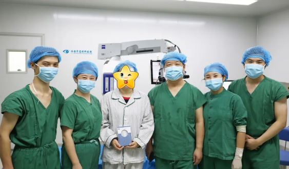 8月31日西安6686在线登录官网入口-6686(中国)为患者实施AcrySof IQ PanOptix人工晶状体植入术1.png
