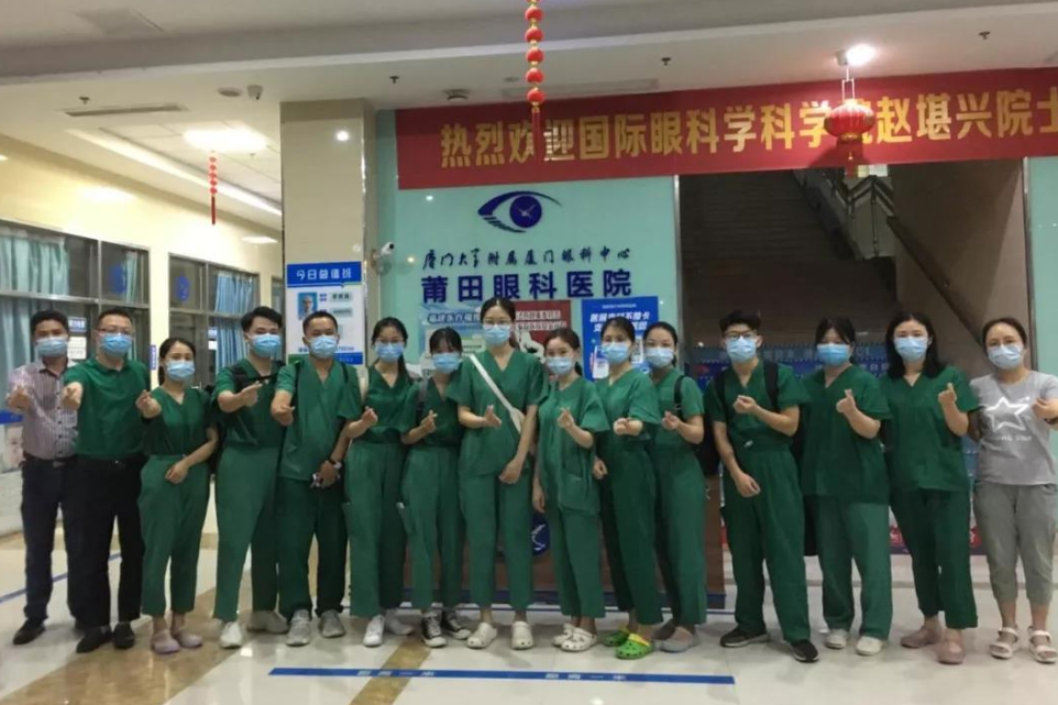 凤凰网：紧急出征！6686在线登录官网入口-6686(中国)多支医疗队星夜逆行抗疫前线2.png