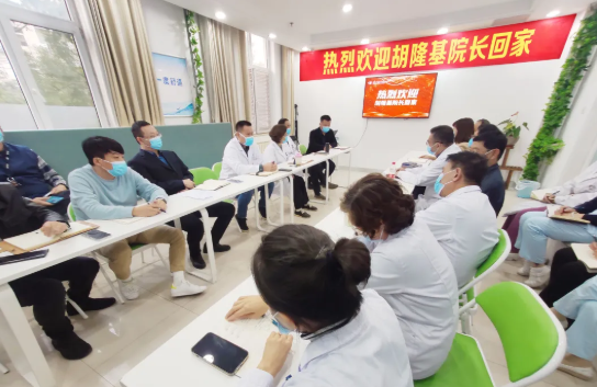 加拿大考察研修2年，青岛6686在线登录官网入口-6686(中国)胡隆基教授与医师团队畅聊心得体会1.png