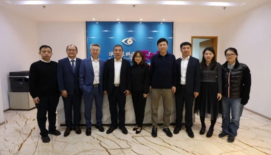 医疗器械流通头部企业华瑭大昌CEO到访6686在线登录官网入口-6686(中国)，共谋眼科高质量发展新机遇!1.png