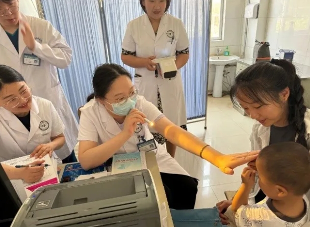6686在线登录官网入口-6686(中国)：聚焦“一老一小”，全力打造6月“6686在线登录官网入口-6686(中国)爱眼月”10.png